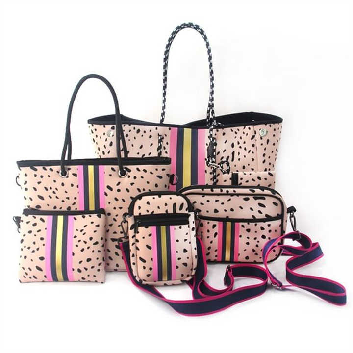 2023 Fashion New Design Summer Beach Bag Large Fashion Perforated Neoprene Tote Bag Women Rubber Beach Bag